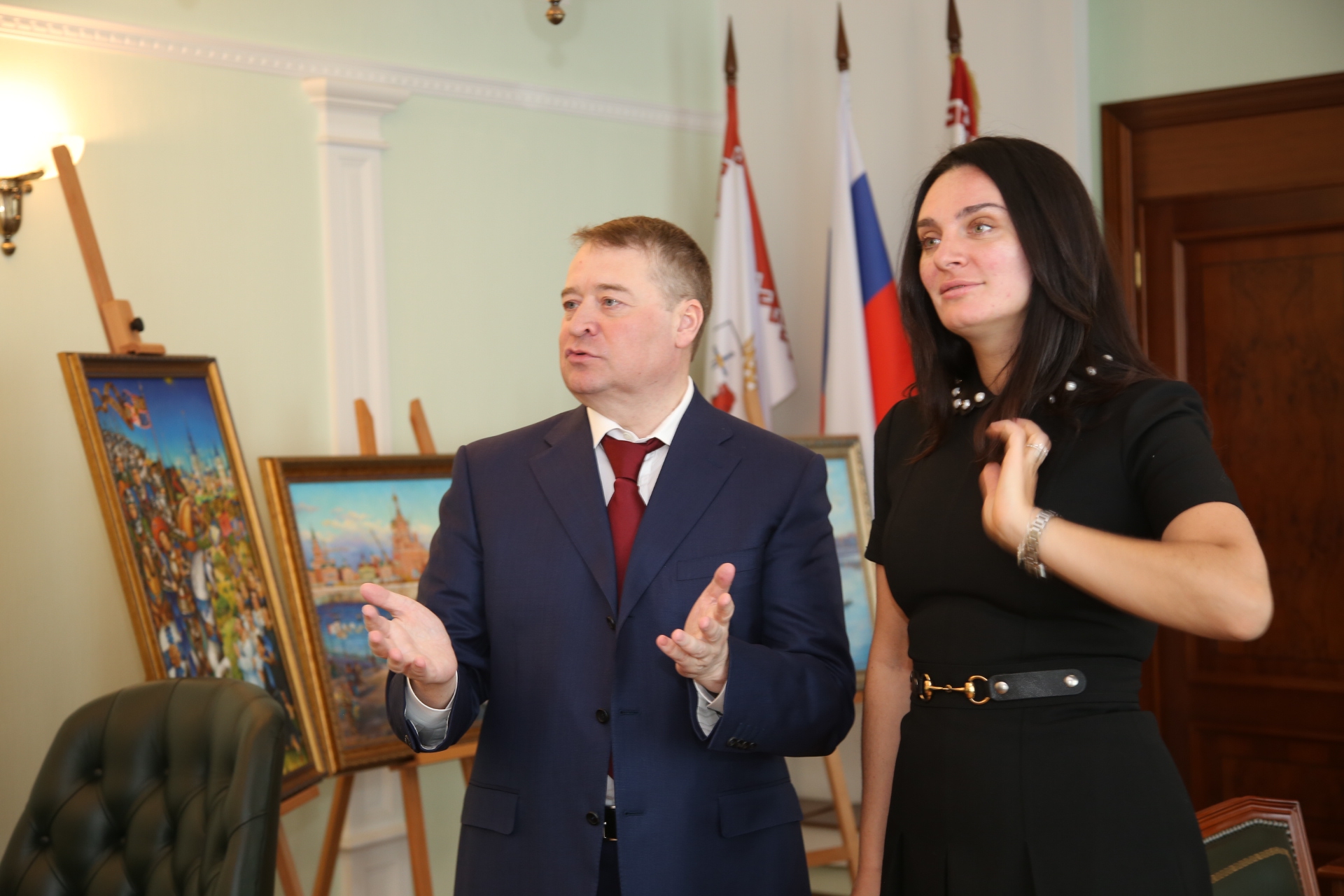 Елена Ваенга на встрече с Леонидом Маркеловым: "Я привезла в Йошкар-Олу маму, чтобы показать ей красивый город"