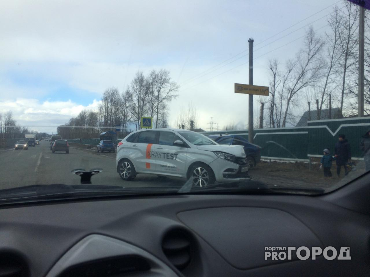 В Йошкар-Оле водитель попал в аварию на тестовом автомобиле