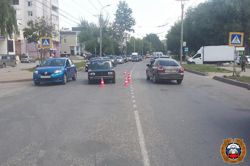 В Йошкар-Оле водитель на «Жигули» сбил 18-летнюю девушку
