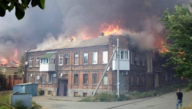 В Ростове-на-Дону крупный пожар: горят уже 15 домов