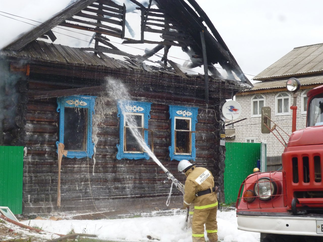 В Медведевском районе Марий Эл сгорел частный дом: есть пострадавший