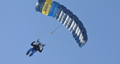 В Марий Эл парашютисты соревновались на точность приземления