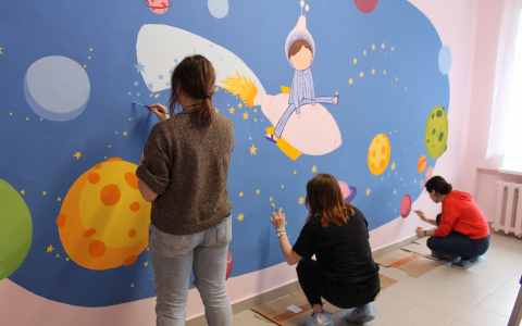 В Йошкар-Олинской детской горбольнице появилась «космическая» стена