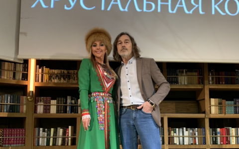 Йошкаролинка стала обладательницей титула «Миссис Россия-Вселенная»