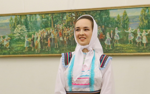 «Я люблю свою родину»: йошкаролинцы приняли участие во всероссийском флешмобе