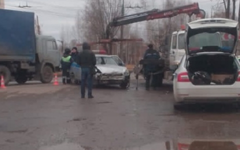 Сотрудники ДПС попали в аварию на "вечном повороте" в Йошкар-Оле