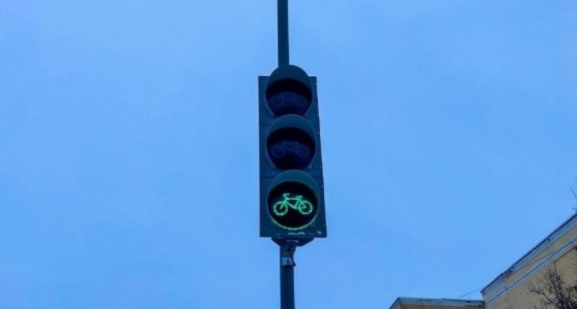 «Новинка»: впервые в Йошкар-Оле появились светофоры для велосипедистов 