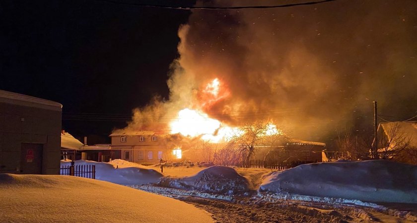 В Козьмодемьянске загорелся многоквартирный дом