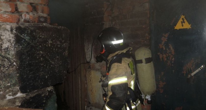 В Медведево из горящего многоквартирного дома эвакуировали жителей 