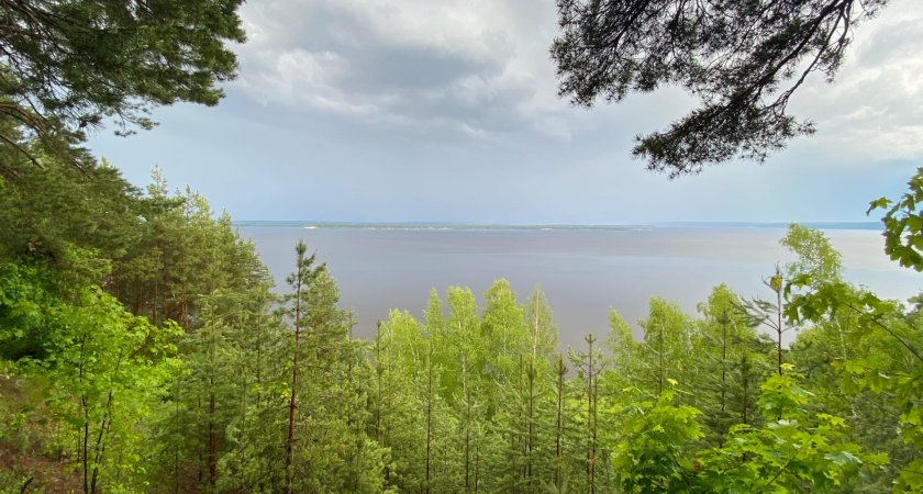 Синоптики обещают в субботу не только жару, но и дожди