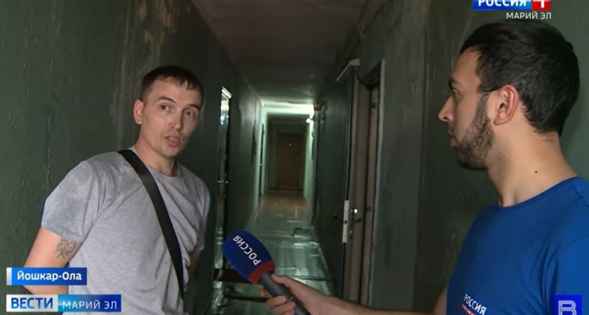 В Йошкар-Оле после дождей в квартире появилась черная плесень