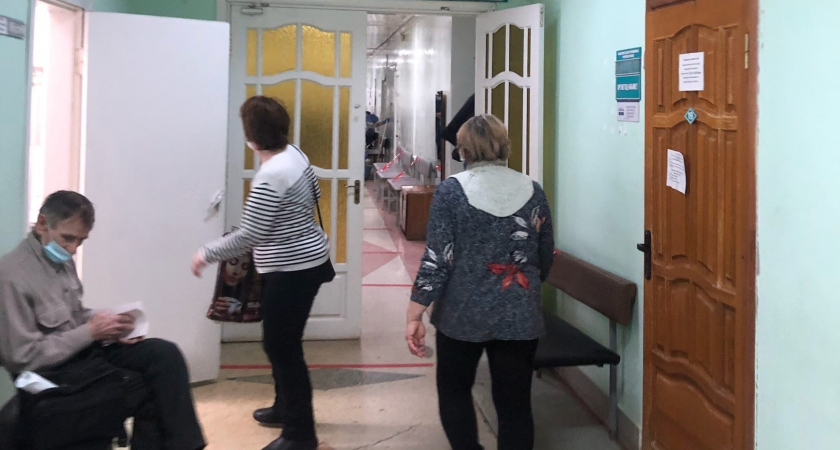 В больницах Марий Эл возобновляют масочный режим