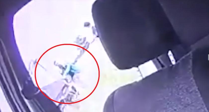 Появилось видео, как житель Марий Эл поджег полицейского