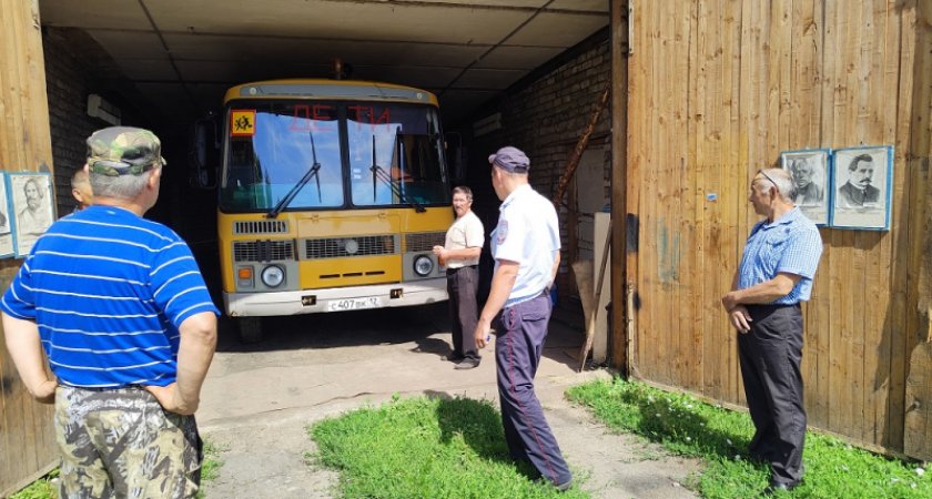 В Марий Эл 200 школьных автобусов проверяют на безопасность