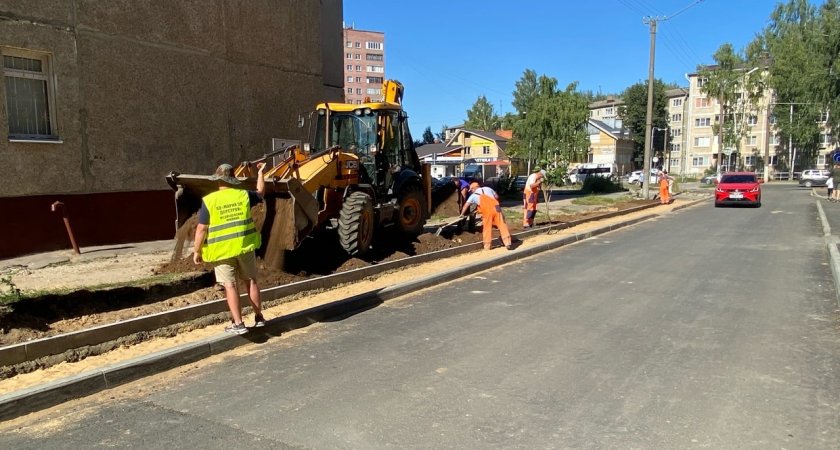 Жители довольны ремонтом дворов в Йошкар-Оле: ”Теперь можем “летать”