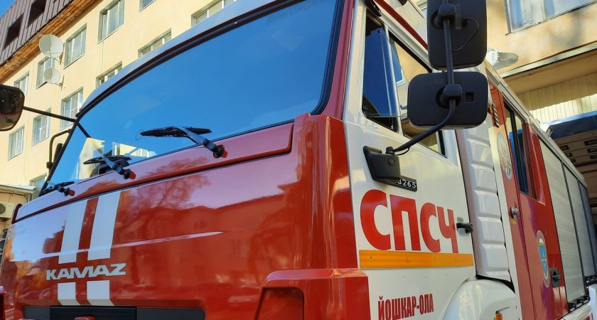 Двое человек умерли и 11 домов сгорело в Марий Эл