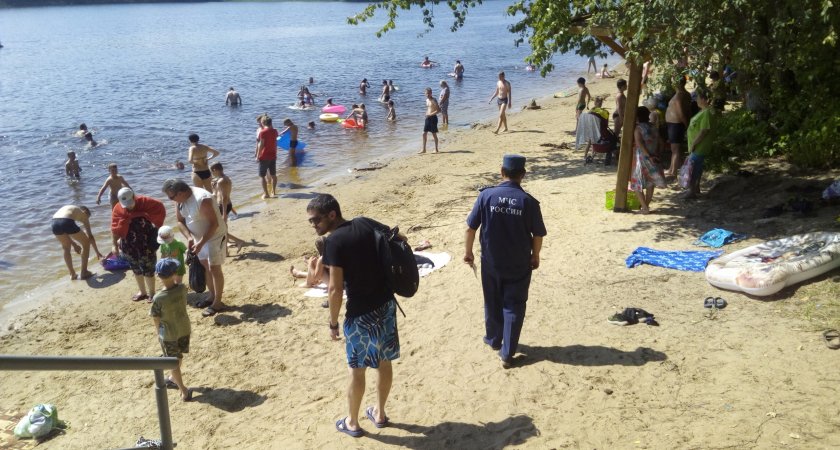 В Куженерском районе из пруда вытащили мужчину, но он умер до приезда скорой