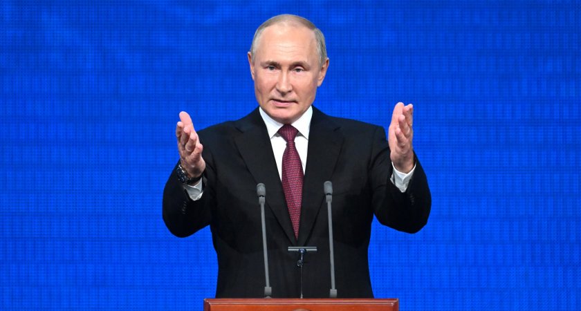 Владимир Путин внес в Думу проекты законов о новых регионах