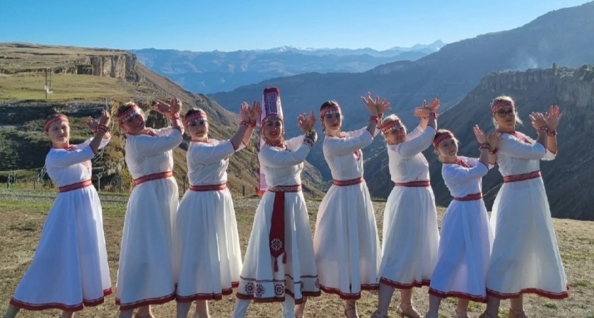 Марийский ансамбль выступил на высоте 2000 метров над уровнем моря