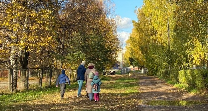 Семьям с детьми на новый год перечислят от Путина по 14 000 рублей