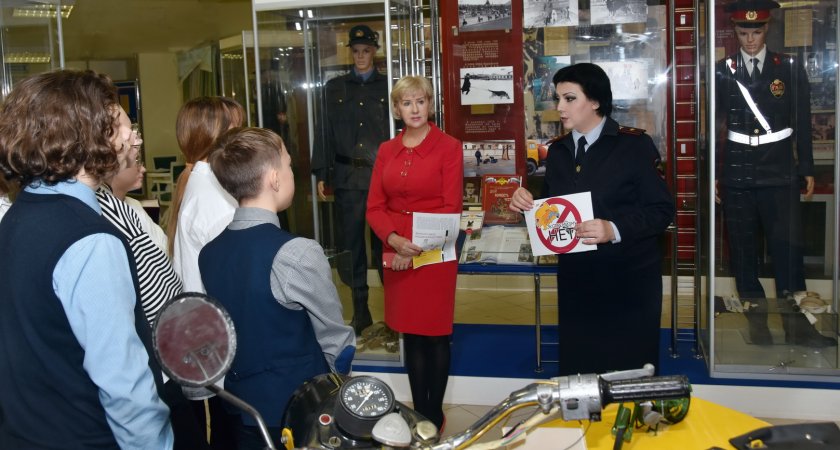 Учащимся йошкаролинской школы разъяснили, как может проявляться экстремизм