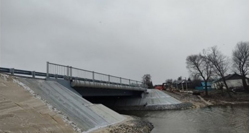 В Новоторъяльском районе заработал мост через реку Нурма