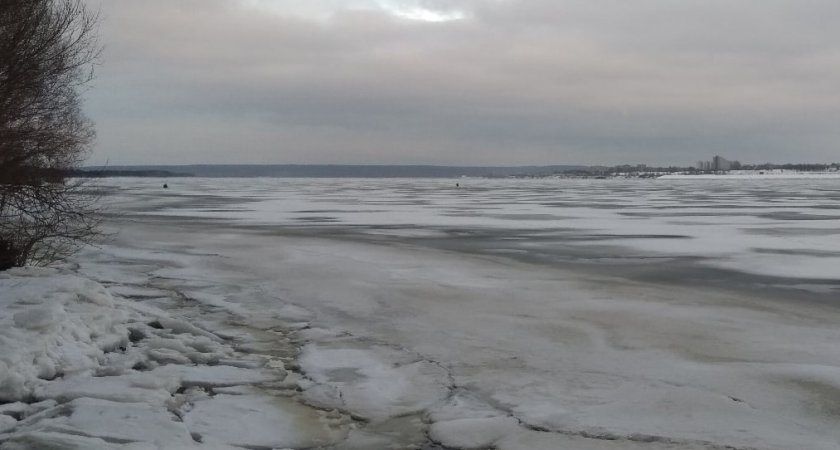 Заблудившийся житель Марий Эл скатился на машине в реку и утонул