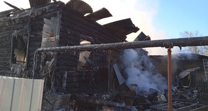 Женщина с сыном погибла в пожаре в Звениговском районе