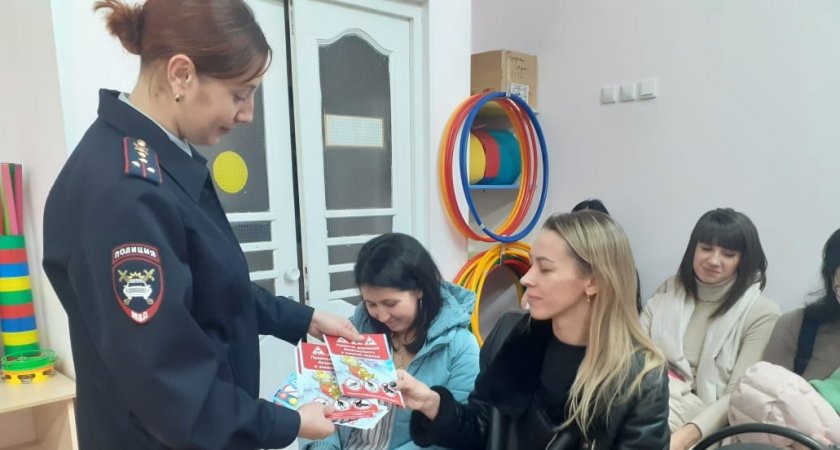 В Йошкар-Оле в детских садах обсуждают вопросы безопасности детей на дорогах