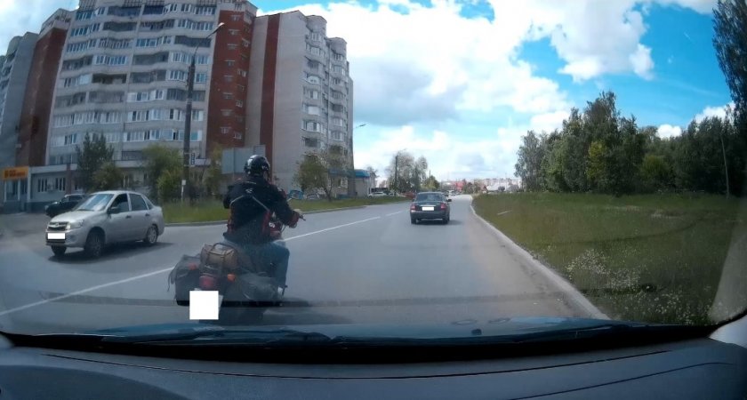 В Марий Эл посадили мужчину, который разозлился на мотоциклиста и устроил ДТП