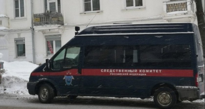 В Йошкар-Оле одиноко проживающий мужчина умер на пороге своей квартиры