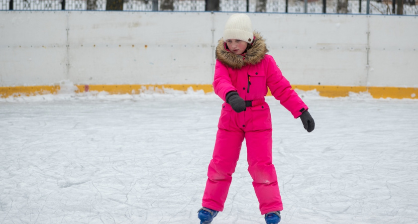 Йошкаролинцев бесплатно научат кататься на коньках: время и место встречи