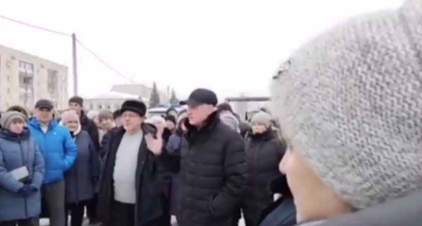 Жители Красногорского протестуют против открытия тюрьмы вместо училища