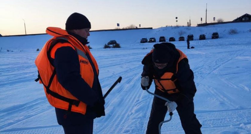 МЧС по Марий Эл продолжают проверять крепость льда на водоемах республики