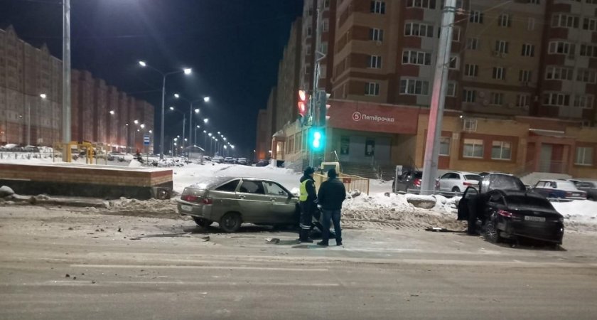 В Марий Эл госпитализировали троих человек, пострадавших в ДТП