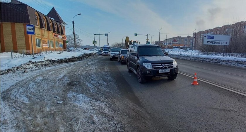 В Йошкар-Оле столкнулись три автомобиля: пострадал ребенок