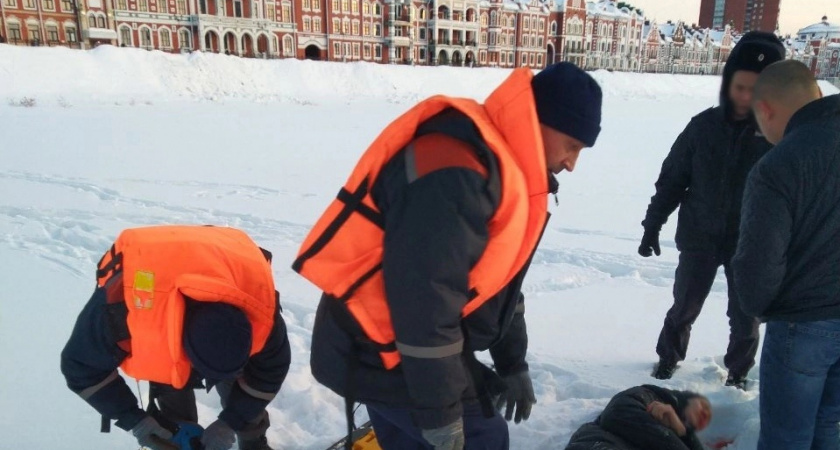 Парень упал с моста в Йошкар-Оле