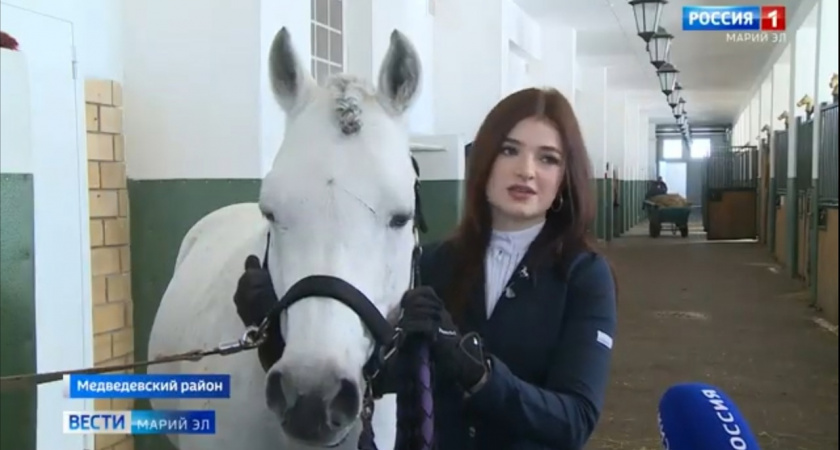 Девушка из Марий Эл со своим пони одержала победу в конных соревнованиях
