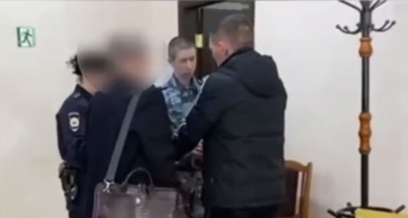 В Марий Эл задержали мужчину, который избивал свою больную дочь