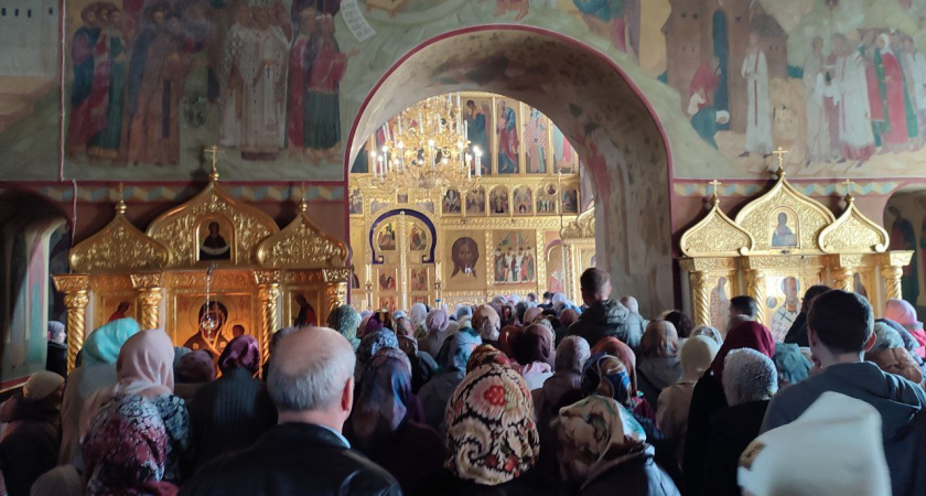 В марийских храмах верующие причащаются в Чистый четверг и наводят порядок в доме