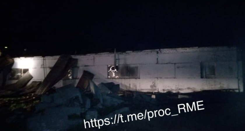 В Куженерском районе из-за замыкания электропроводки горела ферма