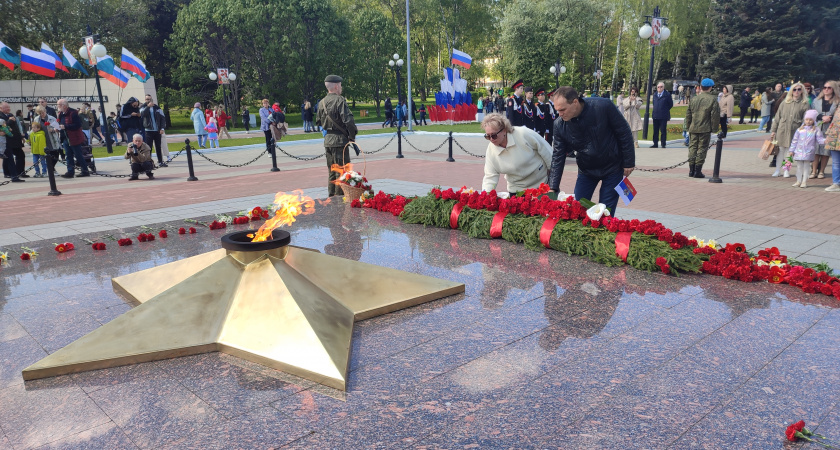 В Йошкар-Оле возложили цветы в память погибших в Великой Отечественной войне