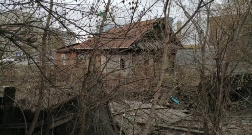 В Йошкар-Оле снесли заброшенный дом