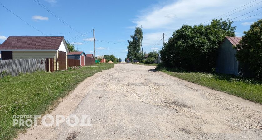 Жители Куженер и окрестностей 20 лет ждут хорошую дорогу