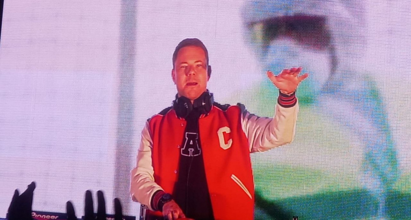 В Йошкар-Оле на День молодежи выступили популярные российские исполнители