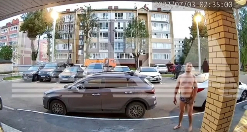 Полуголый мужчина гулял по Медведево и умер во время задержания