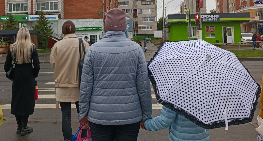 В Марий Эл задержатся грозы: в понедельник их стоит ждать