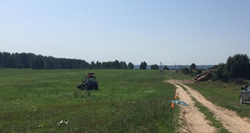 Перевозка ребенка в ковше трактора привела к смерти