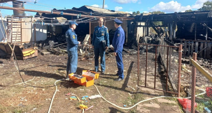 В Оршанском районе выясняют причины ночного пожара, устанавливают ущерб