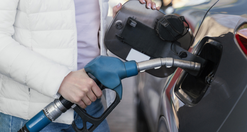 Автомобилистов порадует нововведение Мишустина, которое поможет снизить цены на бензин